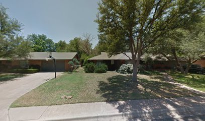DeNeal’s Doggy Daycare