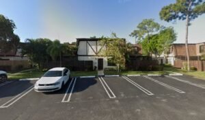 FLA Pet Care – Pet Sitters and Dog Walkers of Royal Palm Beach